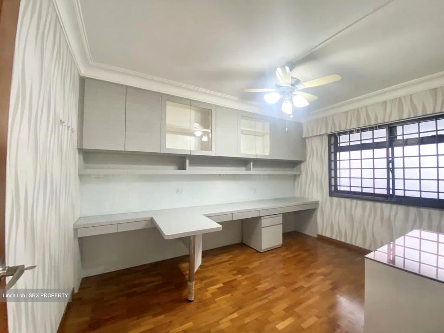 Blk 578 Hougang Avenue 4 (Hougang), HDB Executive #543608141